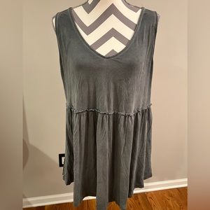 Gray washed tank , size 2